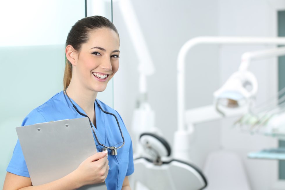 The Fastest Way to Become a Dental Assistant in Canada - Risio Dental ...